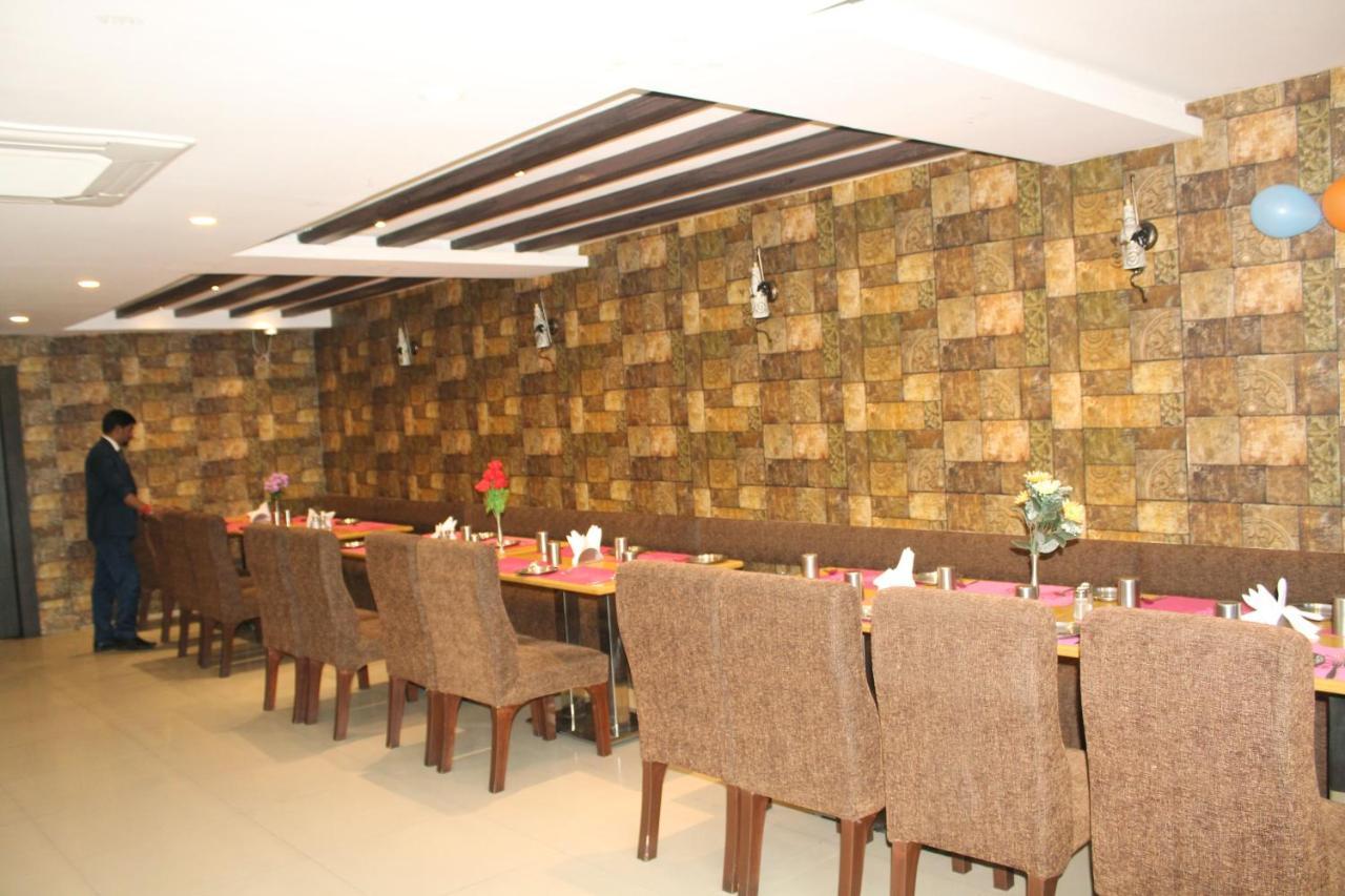 Hotel Anandam Kanker Экстерьер фото